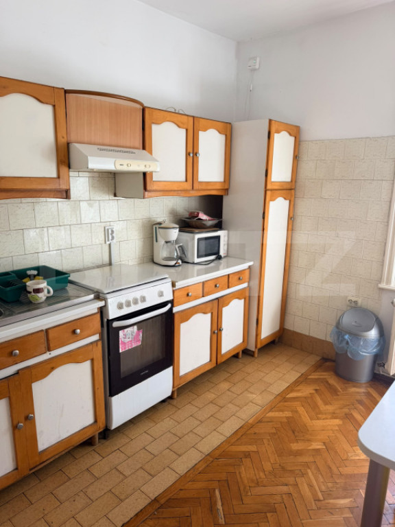 Casa individuala 120 mp, 4 camere, 2 bai, zona UMF
