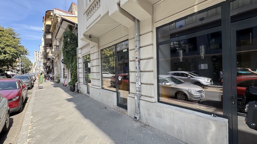 SPATIU COMERCIAL - PARTER SI SUBSOL - CALEA VICTORIEI - AMZEI