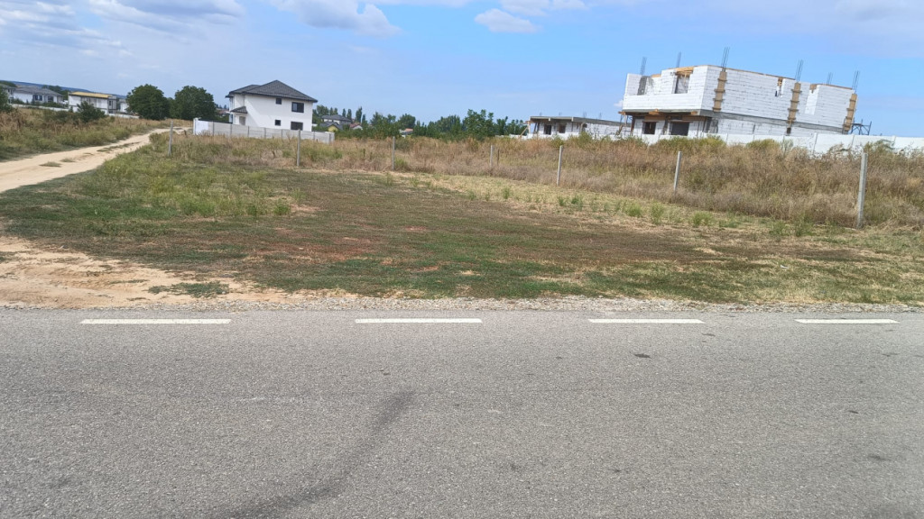 Parcelă teren intravilan zona Damila, 400 mp