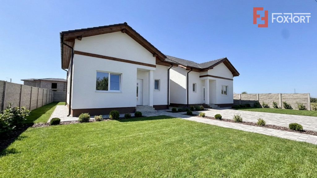 Duplex 3 camere despartit si cu pod mansardabil Mosnita - Li