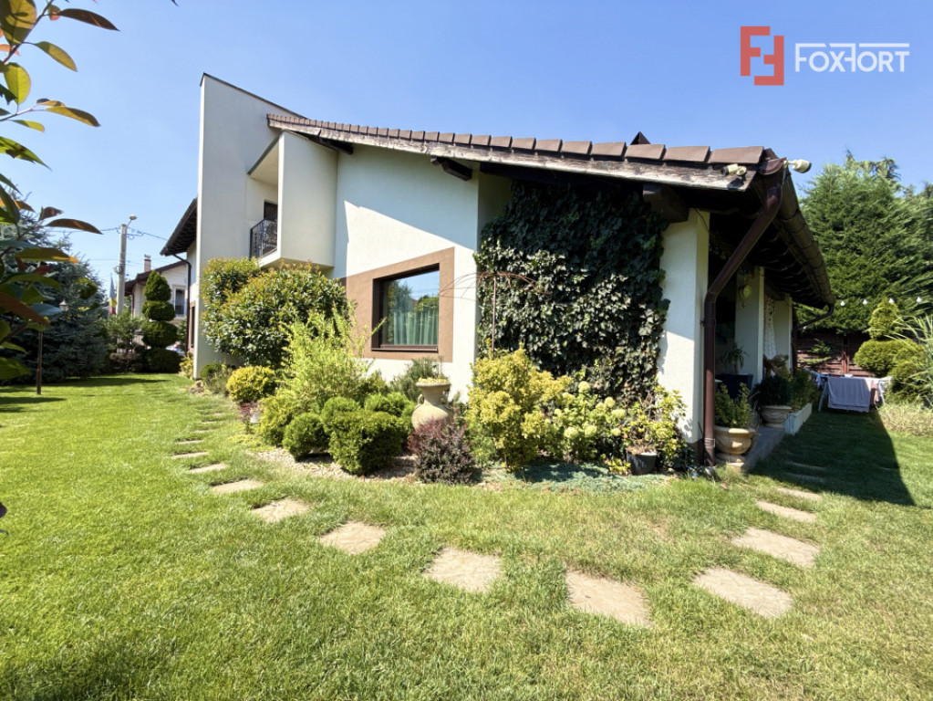 GIROC - Casa individuala - 5 Camere - Teren 310mp