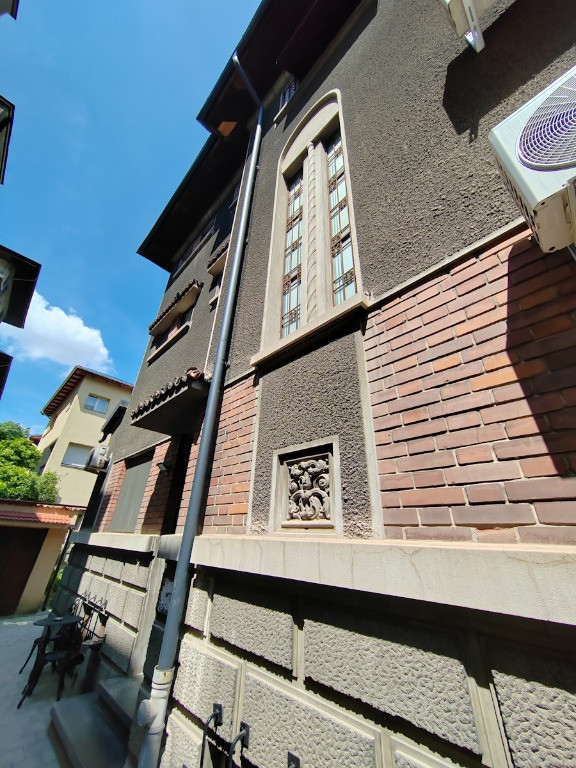Zona Stefan cel Mare - Barbu Văcărescu - Metrou 3 camere in vila