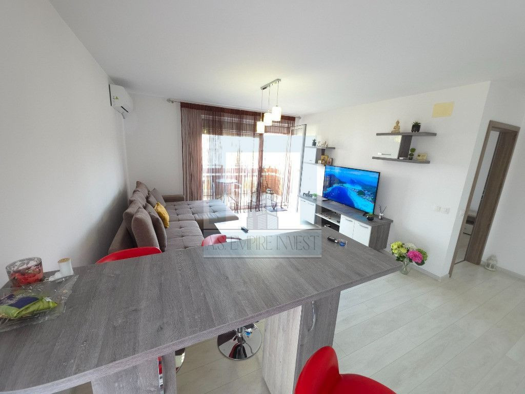 Apartament 2 camere mobilat/utilat - zona Coresi