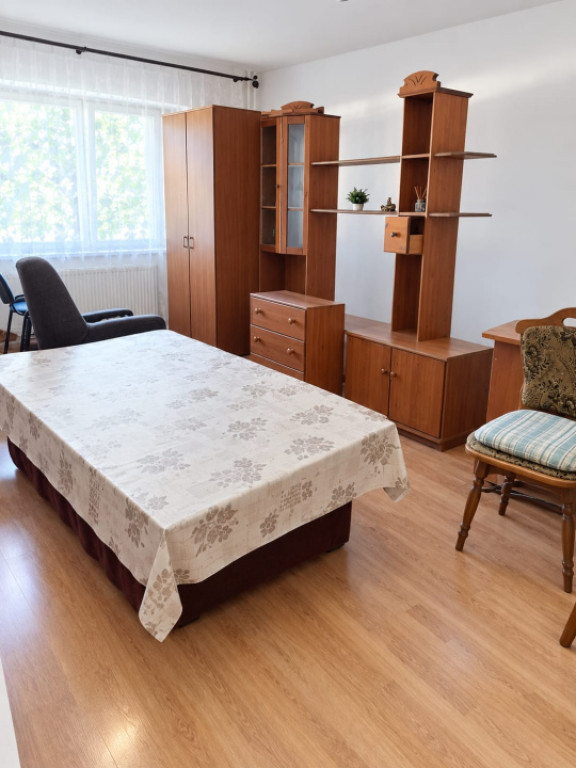 Apartament tip penthouse, 2 camere decomandate, terase panor
