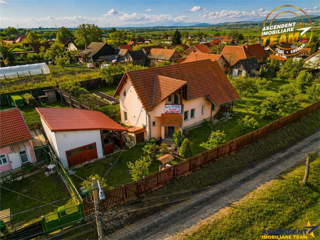 Vila duplex spatioasa in Chilieni, Sfantu Gheorghe,6 camere,