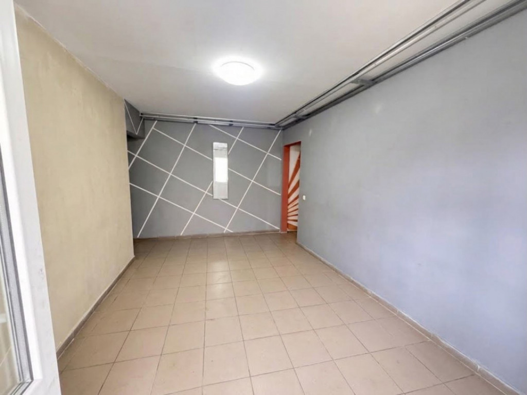 Apartamente 3 Camere Decomandat, Etaj 2, Zona KM 5