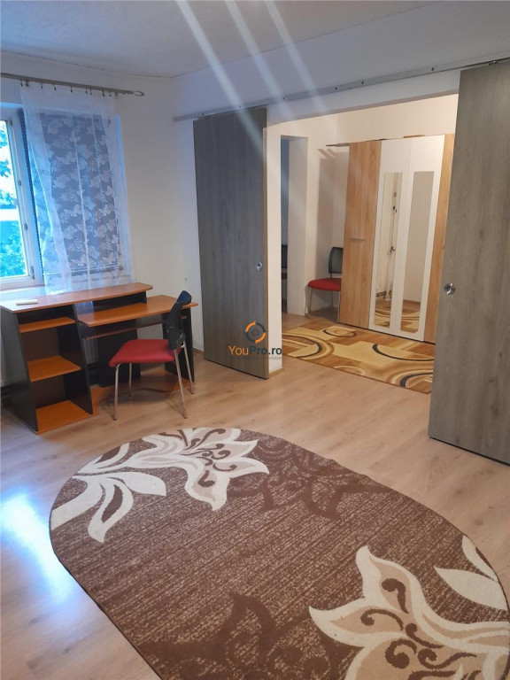 ...Apartament 2 Camere Etaj 1 cu Centrala zona Sagului..