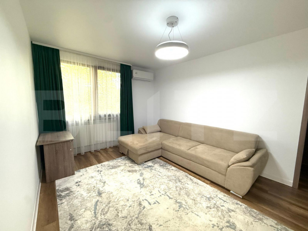 Apartament de inchiriat - 2 camere - Zona Cornisa