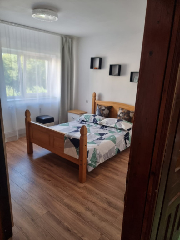 Garsoniera de inchiriat,30mp,zona Doi Voievozi
