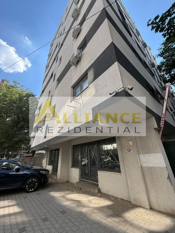 SPATIU COMERCIAL 90 MP | PIATA SUDULUI | 200 M DE METROU