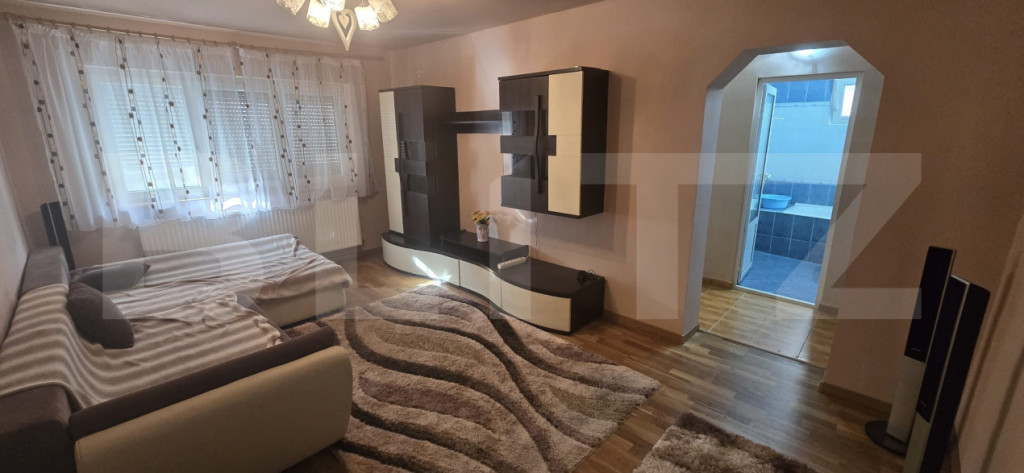 Apartament de vanzare, cu 3 camere, 95 mp, zona Micro 16