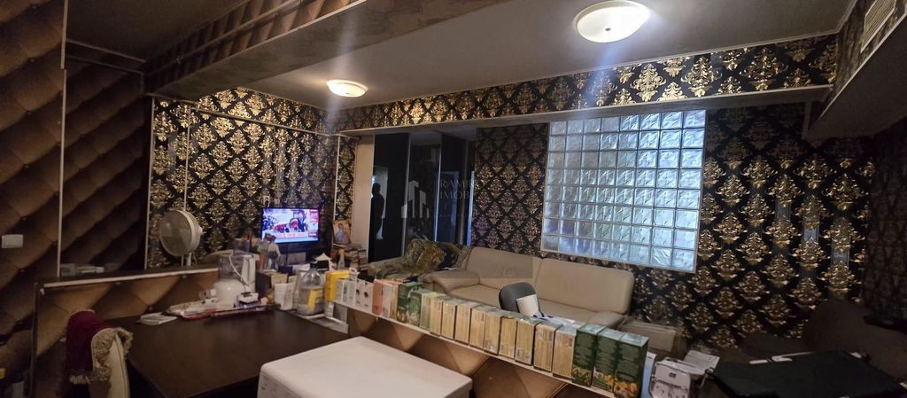 Apartament 2 camere etaj 1/centrala Aleea Surianu