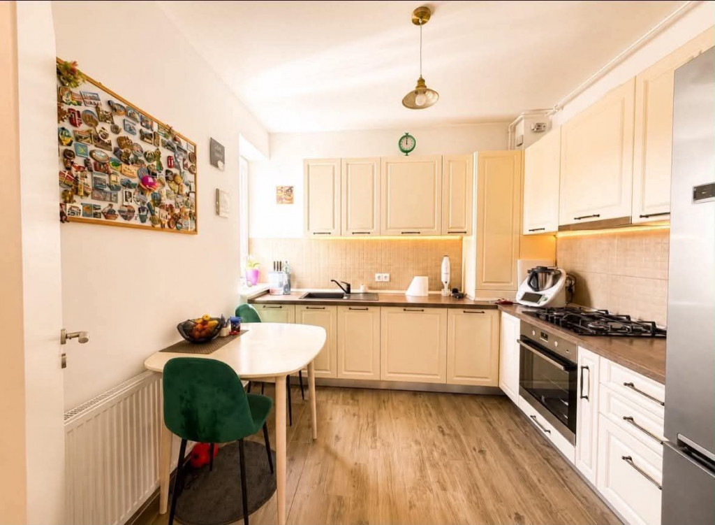 Apartament 3 camere