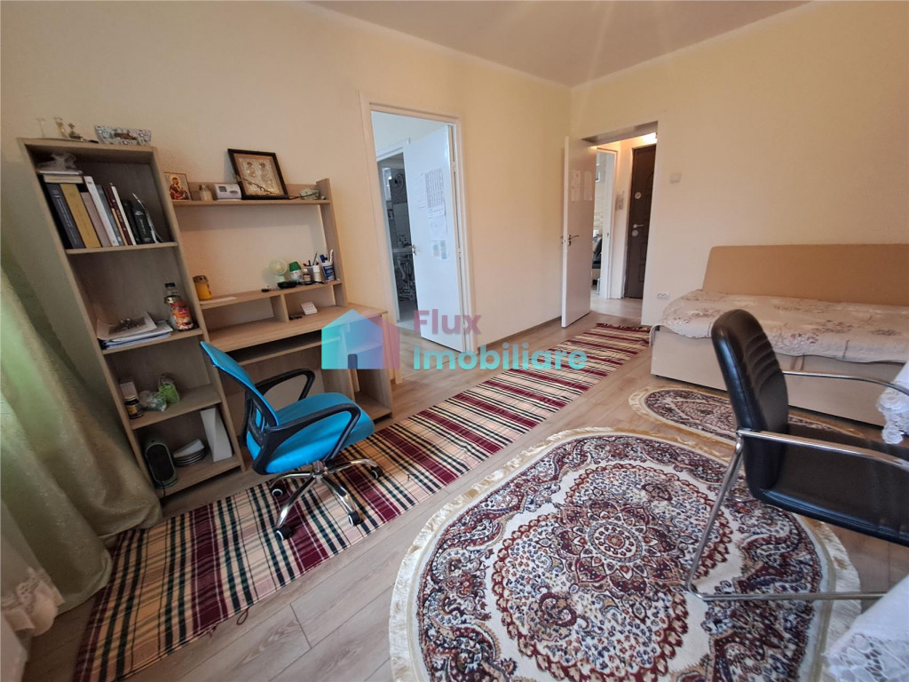 Apartament cu 2 camere zona magazin Bucovina