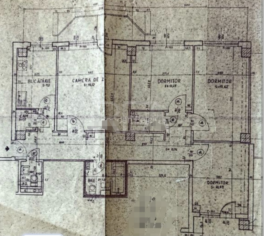 4 camere, 3/10, bloc 1979, 97 mp-Lujerului