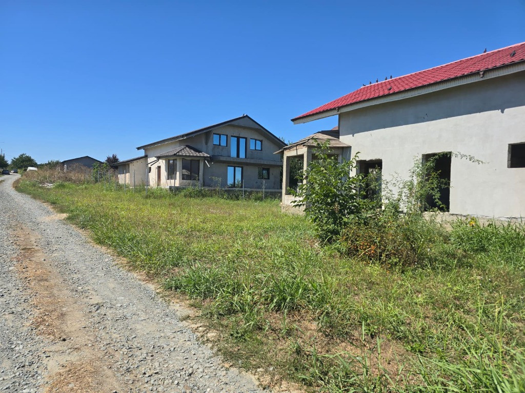 Teren de vanzare in Agigea lot de casa
