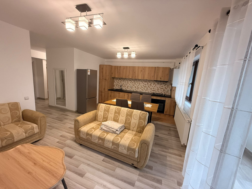 Apartament 3 camere la prima inchiriere zona Urusagului
