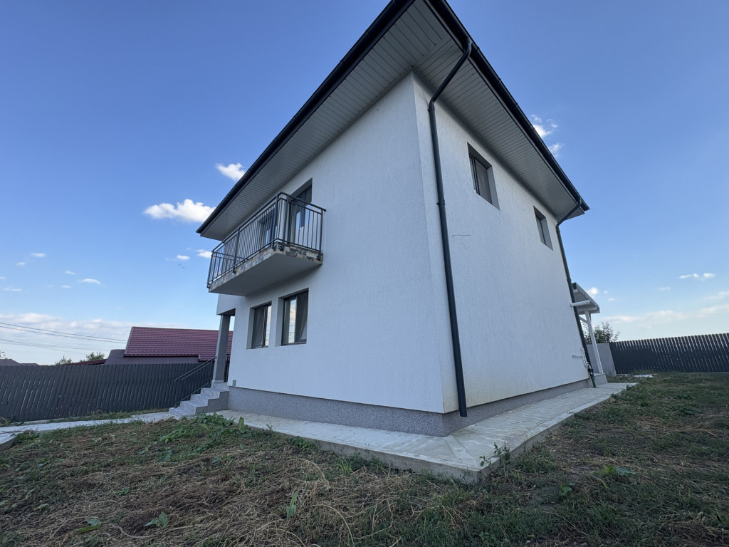 Finalizata!!!Casa single,P+1,4 camere,2 bai,beci,view, zona