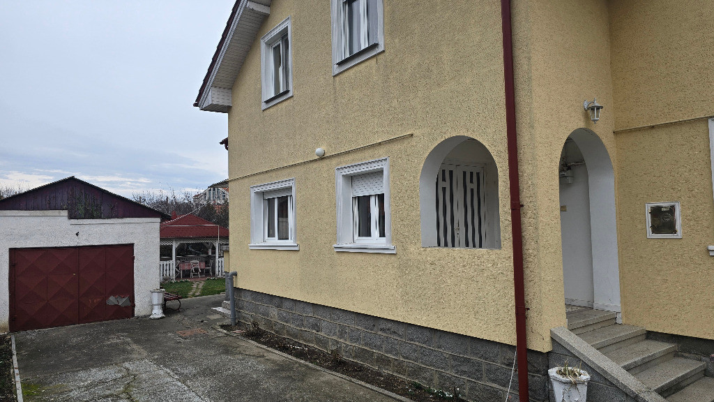Vand casa in Deva P+M, zona ultracentrala (str. Crisan), 200 mp