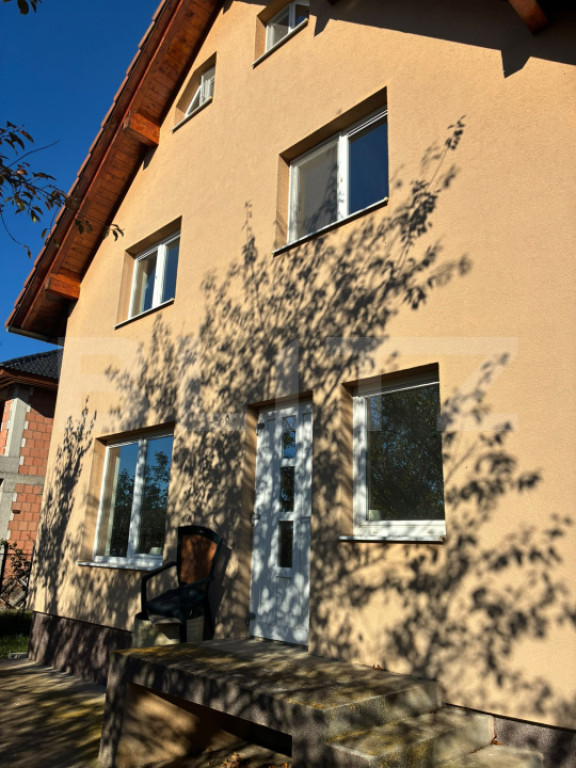 Casa vanzare, 282 mp utili, teren 600 mp, zona Poiana - Turd