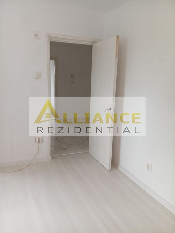 2 Camere sector 4 Lamotesti