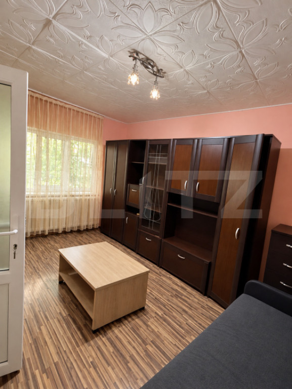 Garsonieră în Simeria - Parter - Ideală pentru locuit sau