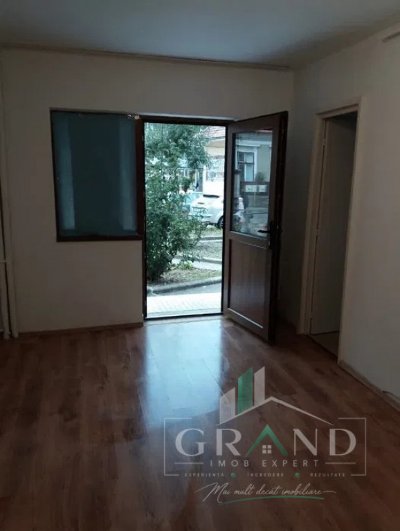 Spatiu Comercial in Centru | Parter | 24 MP | Piata Mihai Vi