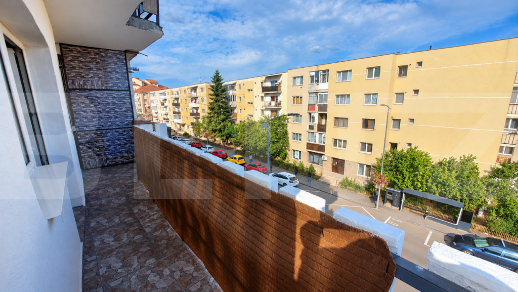 Garsoniera dec. et. intermed. TOTUL NOU I Balcon 5.7 m I Len