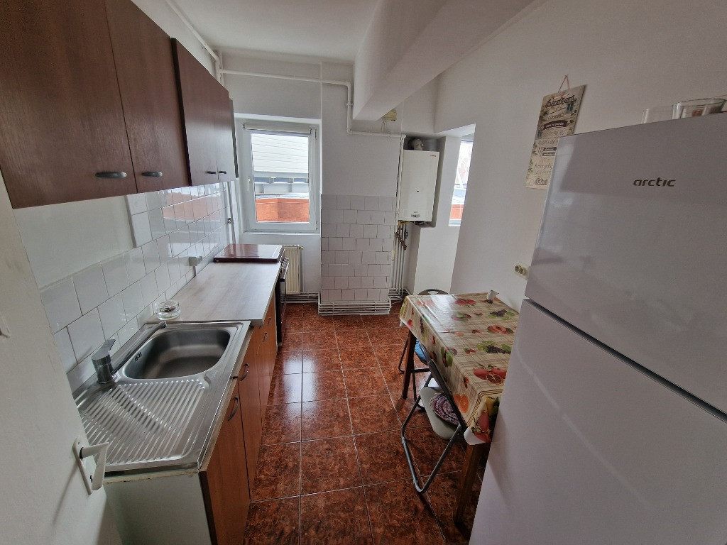 Inchiriez apartament 2 camere bulevardul Griviței lângă universitate