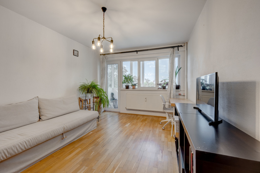 Apartament 2 camere Eroii Revolutiei, Sura Mare, decomandat