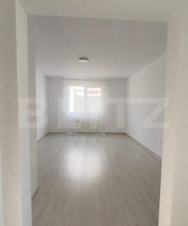 Garsoniera renovata, 21 mp, etaj 1, la doar 10 minute de cen