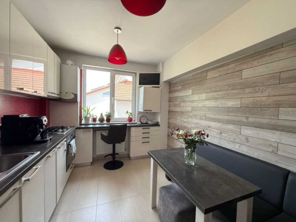 Apartament 3 camere 91 mp in Cluj zona Andrei Muresanu