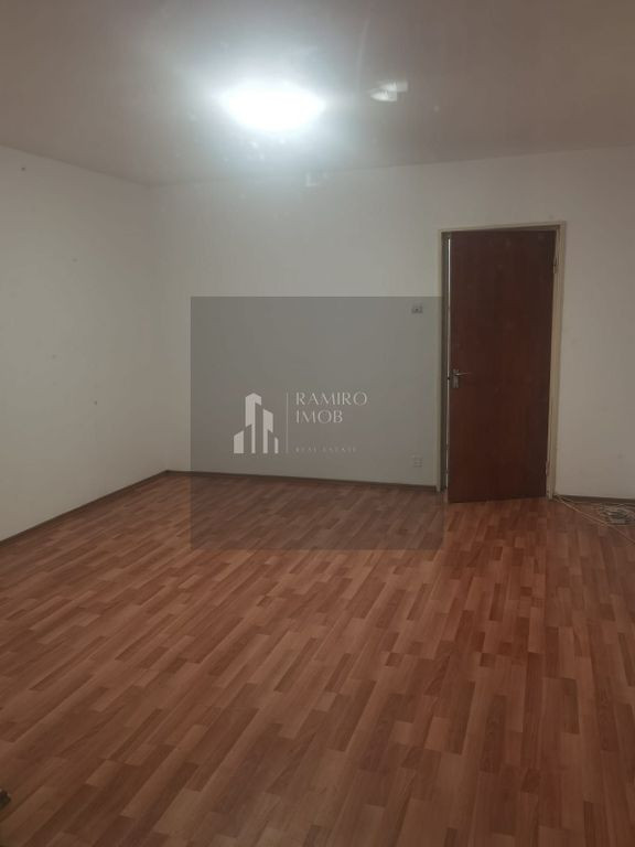Garsoniera 31mp - etaj3 -lift -8 min de mers Metrou Aparatorii Patriei