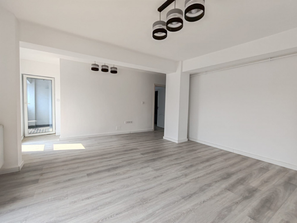 Apartament 3 camere, 69.6 mp, Zona Calea Baciului, Cluj Napo