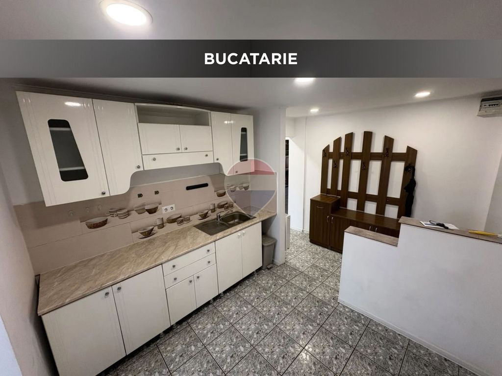 Apartament cu 4 camere de închiriat , 98 mp, Bd. Regele Mi