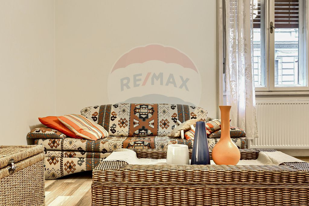 Apartament o cameră de închiriat zona Ultracentral-B-dul DECEBAL