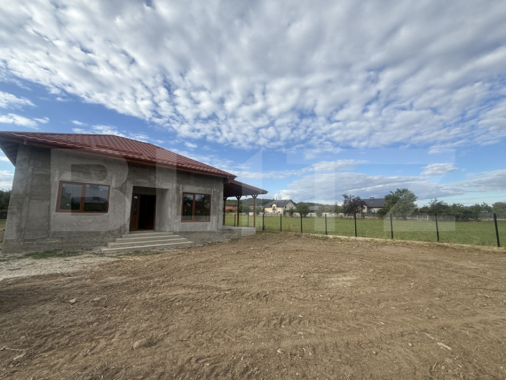 Casă P+pod, teren 580 mp, Vulcana-Pandele – construcție