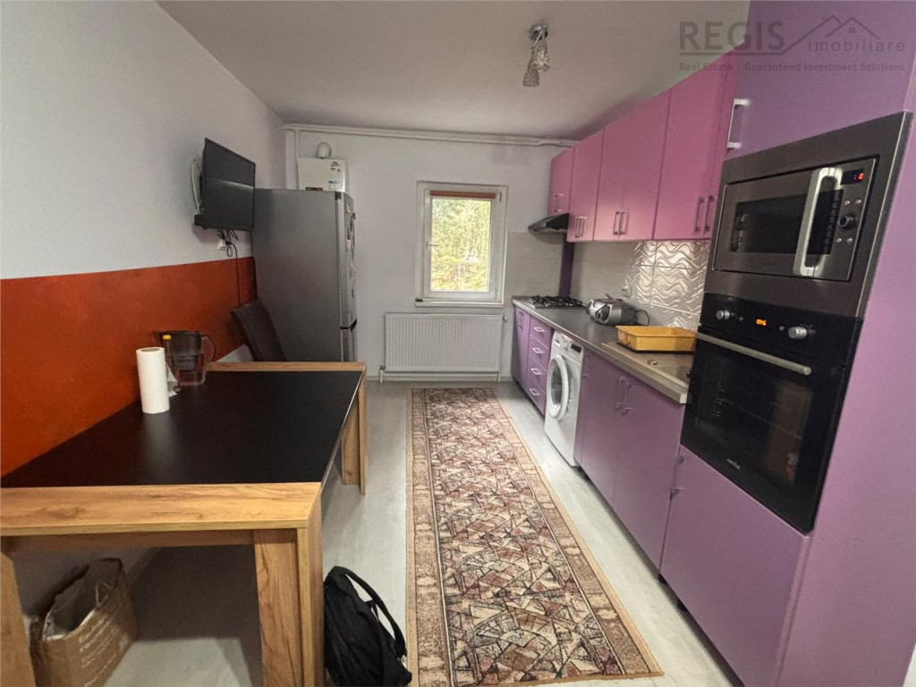 Apartament 3 camere zona judetean astra