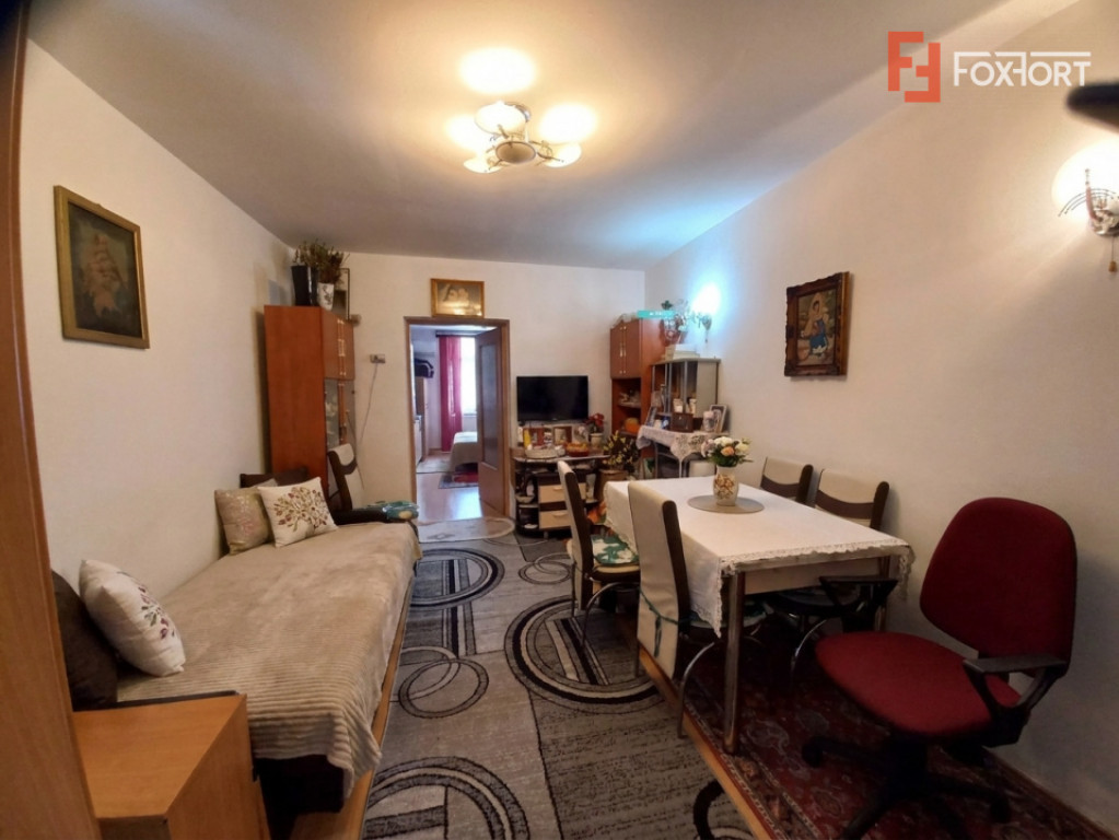 Apartament 2 camere, renovat complet, curte comuna - Timocul