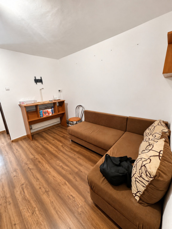 Garsoniera de vanzare, 22.50 mp, zona Valea Rosie
