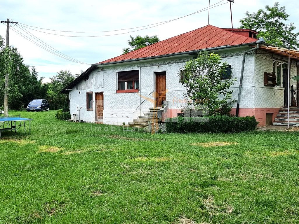Casa din Caramida + 4000 mp teren central Drajna Ogretin!