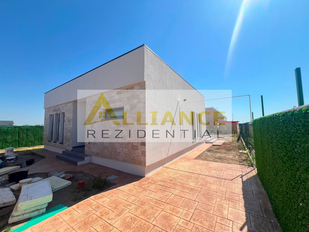CASA PARTER-3 CAMERE- TEREN 375 M-500 M DE STV