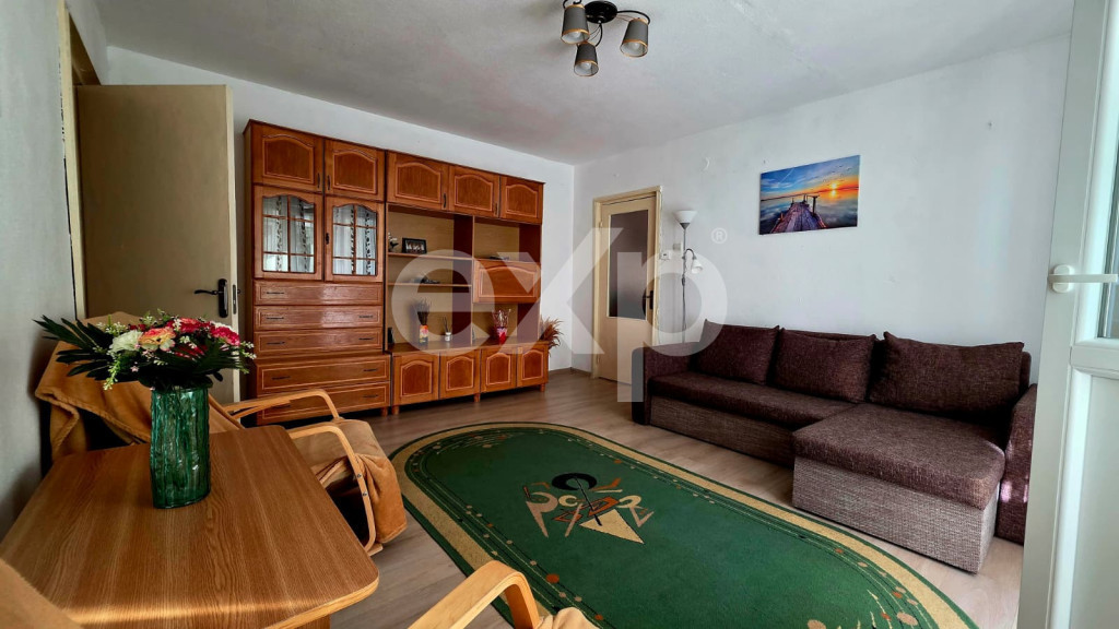 Apartament 2 camere | semidecomandat | etajul 1 din 4 |