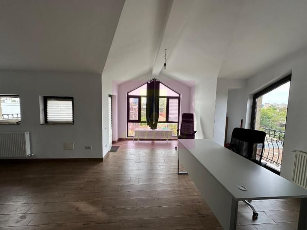 Spațiu de birouri de închiriat | 110 mp | Open-space | Lift
