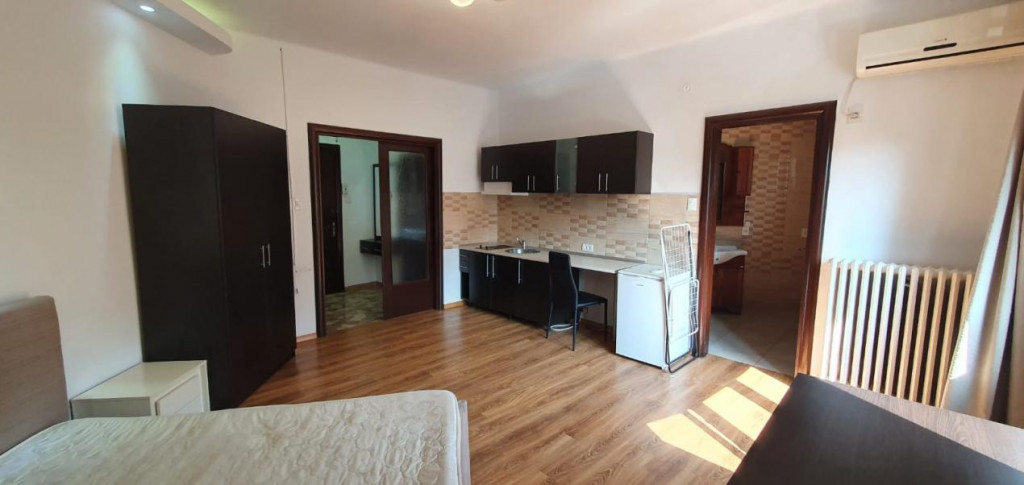 Garsoniera Piata Amzei