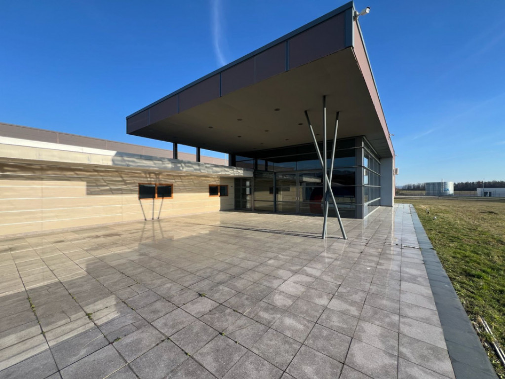 Spațiu comercial premium de închiriat | 190 mp + terasă 1