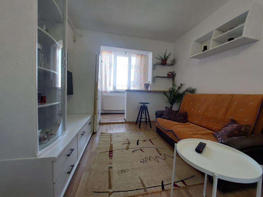 Zona Meda, apartament cu o camera, etaj 2