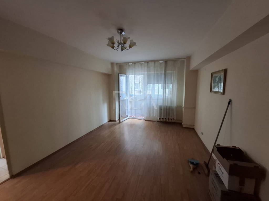 2 camere, et 2/10, 54 mp, bloc 1984-Ghencea
