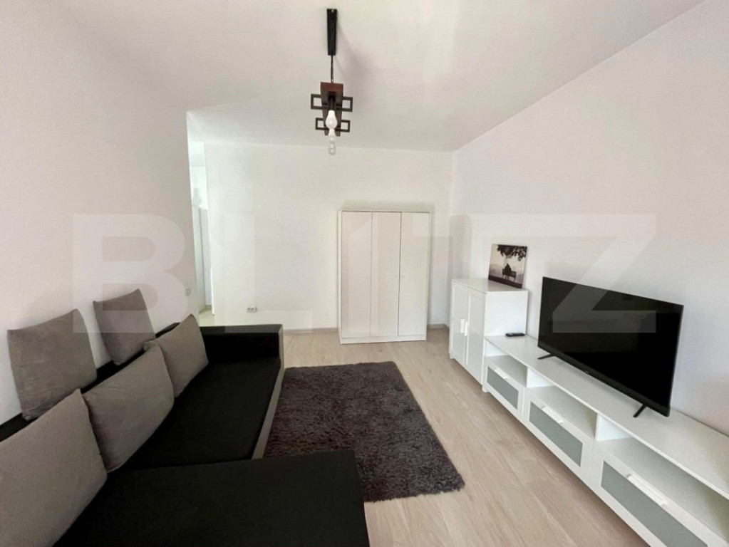 Garsonieră decomandată, 37 mp + balcon, etaj 1, Sânpetru