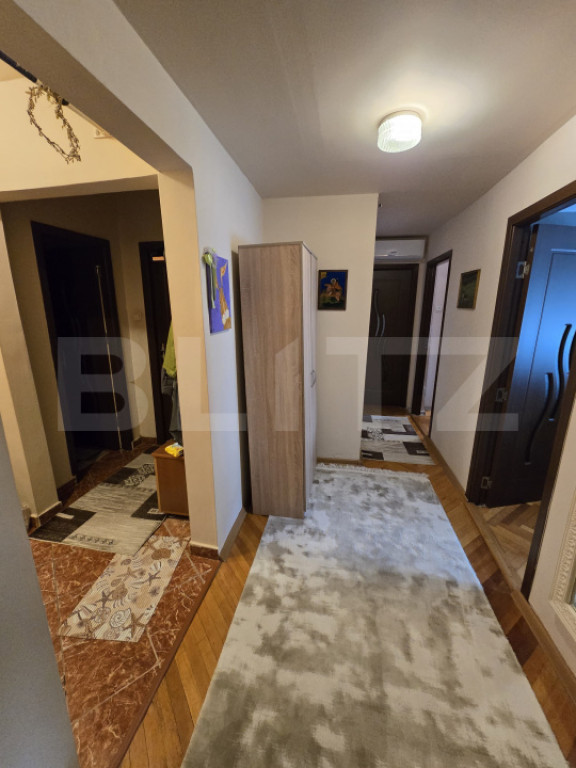 Apartament spațios cu 3 camere, parcare și pivniță – C